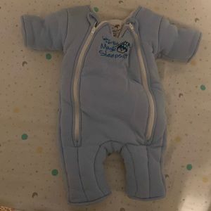 Merlin sleep suit size small